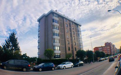 Flat for sale in Cuatro Caminos