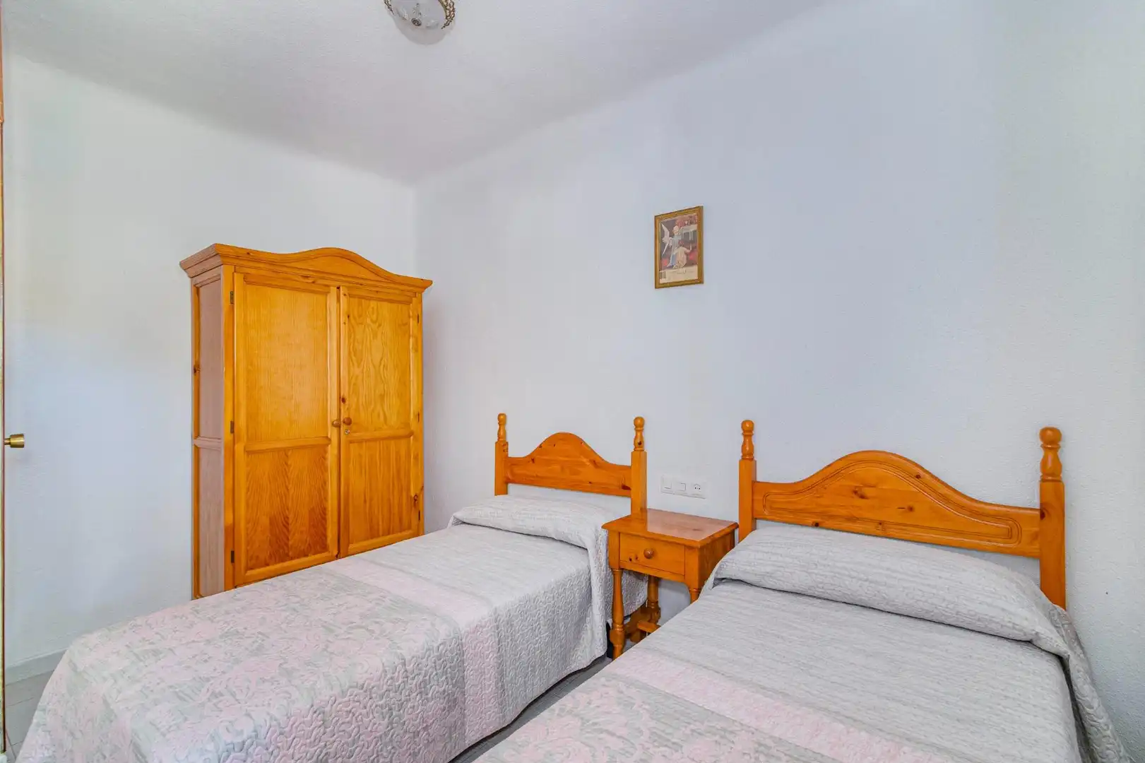 Bedroom of Houses for sale in Granada  with Terrace and Storage room