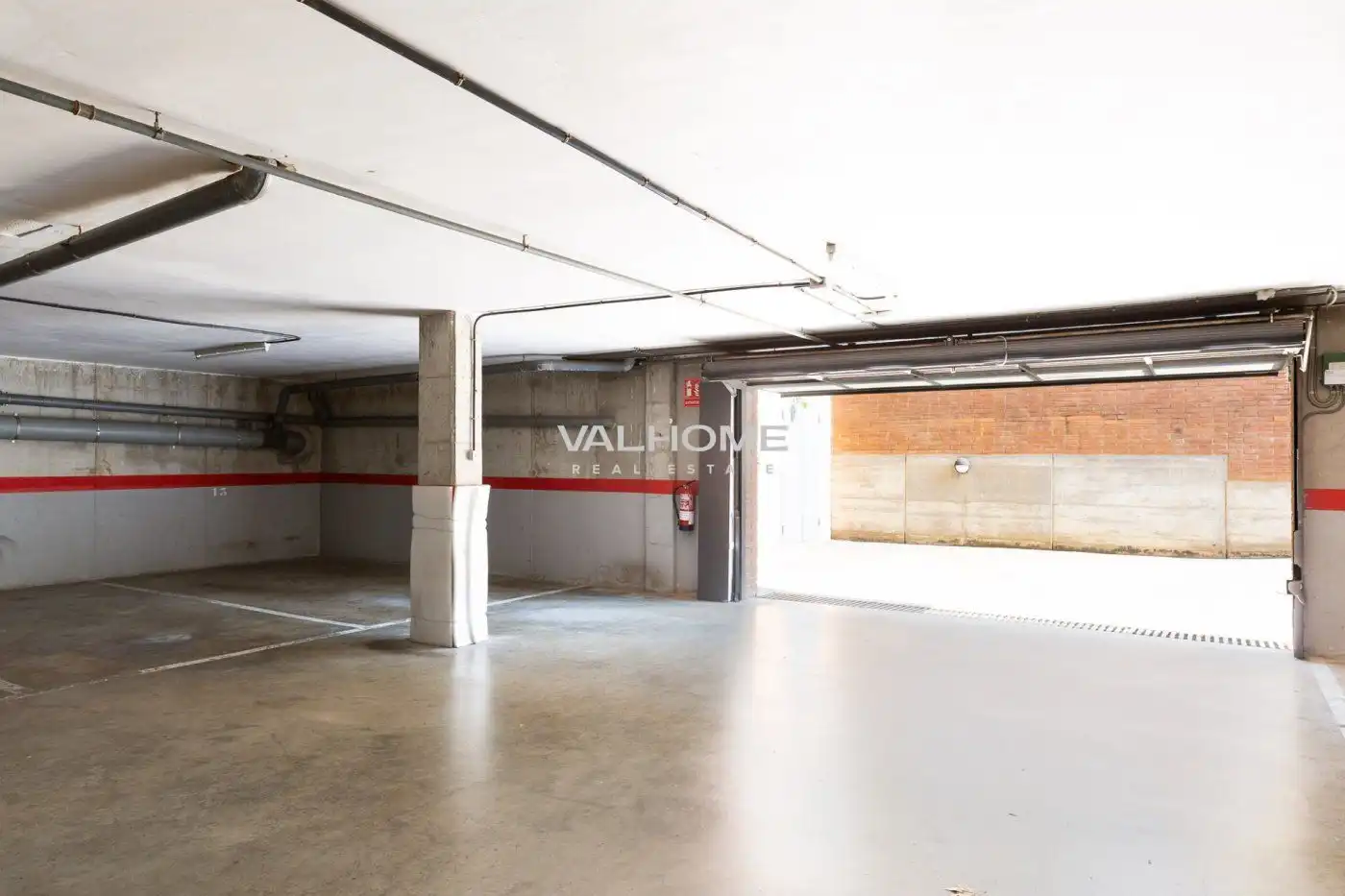 Parkplatz von Wohnung zum Verkauf in Sant Cugat del Vallès mit Klimaanlage, Heizung und Parkett