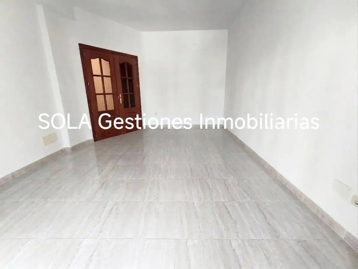Flat with terrace for sale in Torreperogil, imagen 3