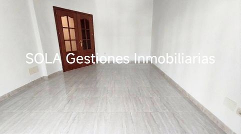 Foto 3 de Piso en venta en Torreperogil, Jaén