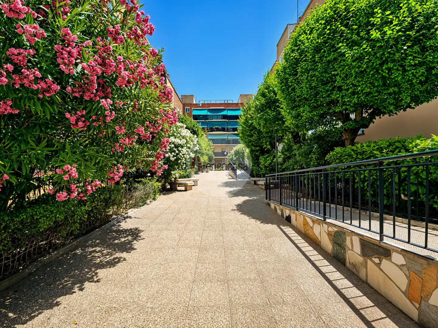 Exterior view of Flat for sale in Madrid  with Air Conditioner, Heating and Terrace