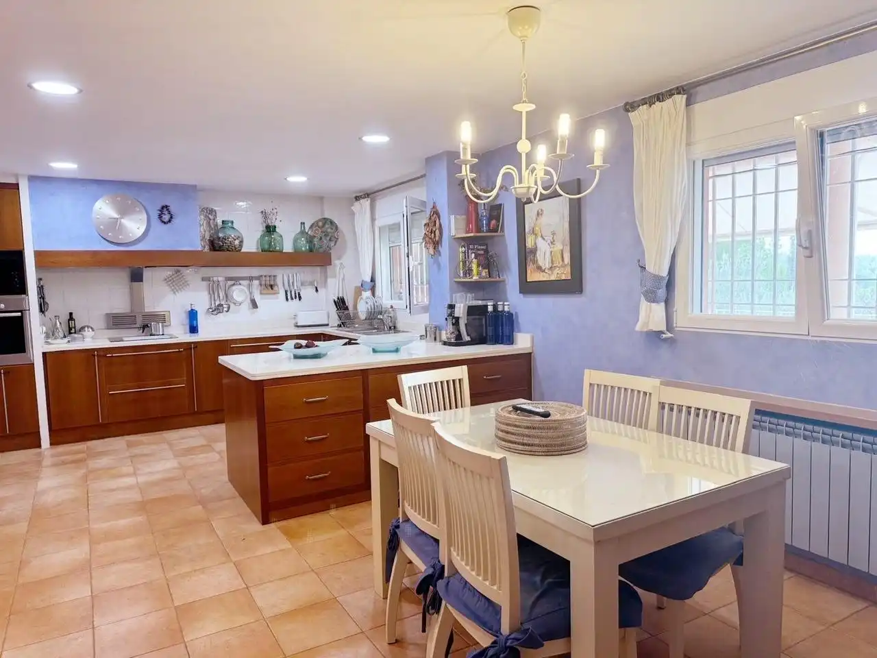 Cuina de Casa o xalet en venda en Borriol amb Aire condicionat, Jardí privat i Terrassa