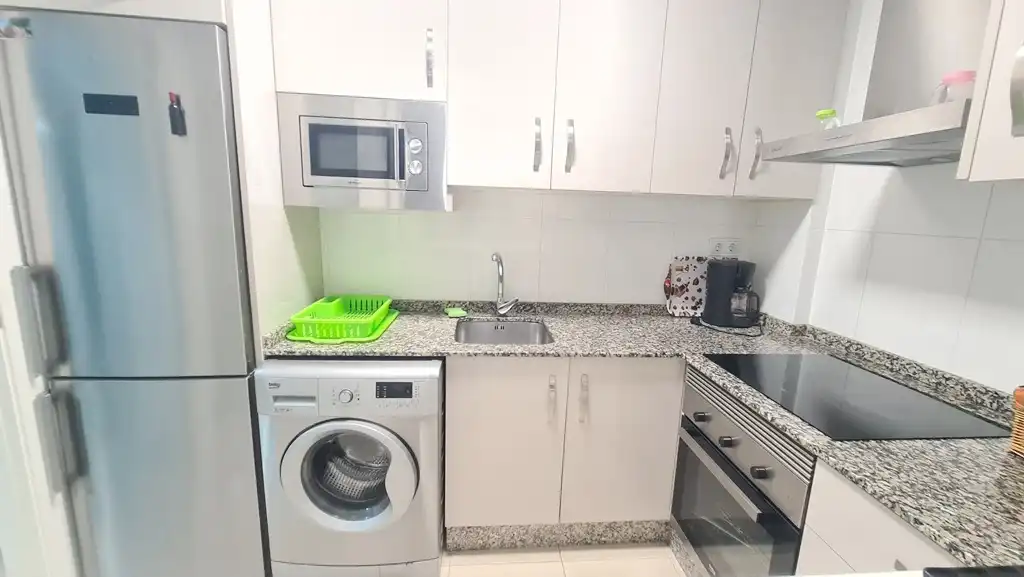 Cocina de Apartamento de alquiler en Garrucha con Aire acondicionado, Calefacción y Terraza