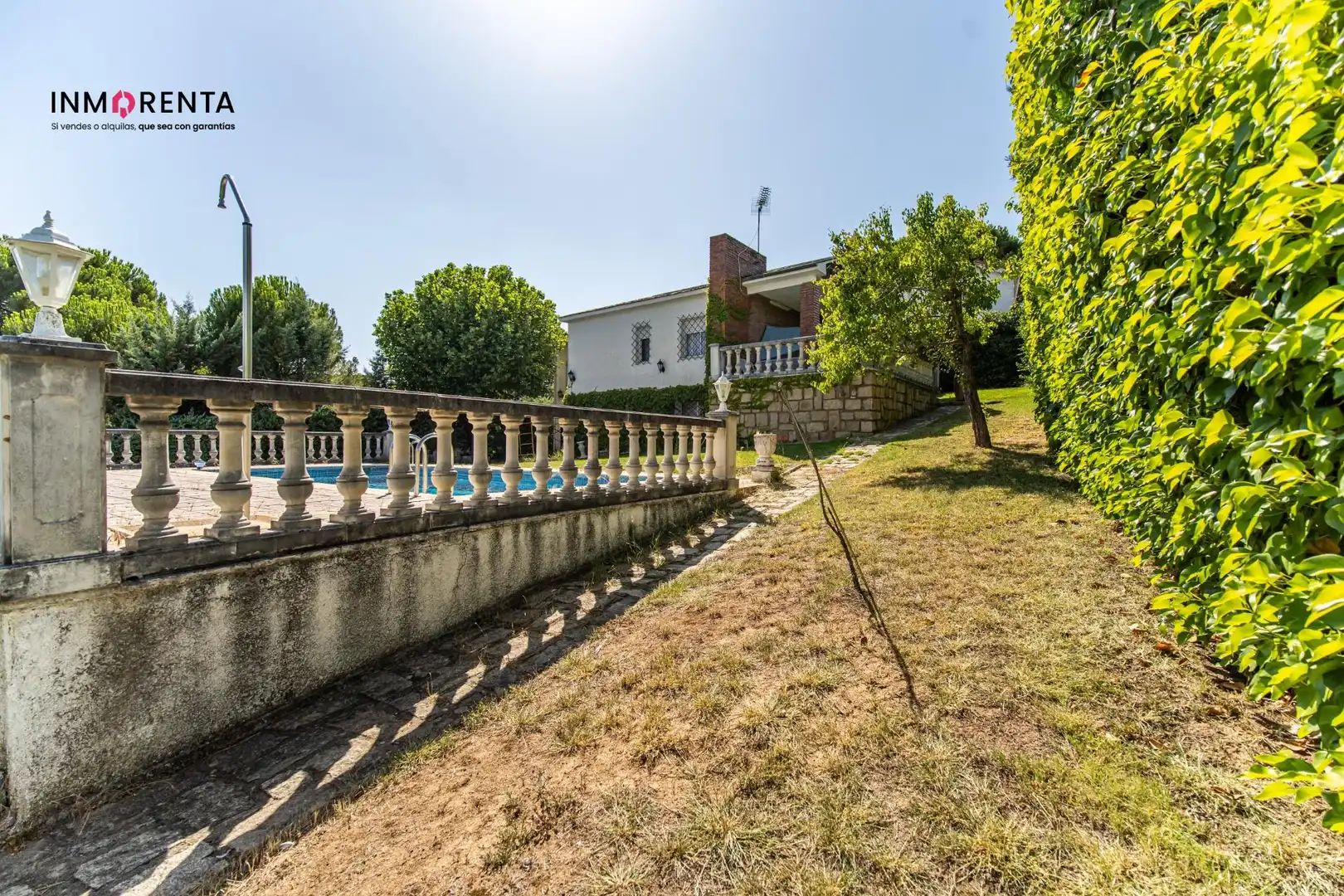 Piscina de Casa o xalet en venda en Villa del Prado
