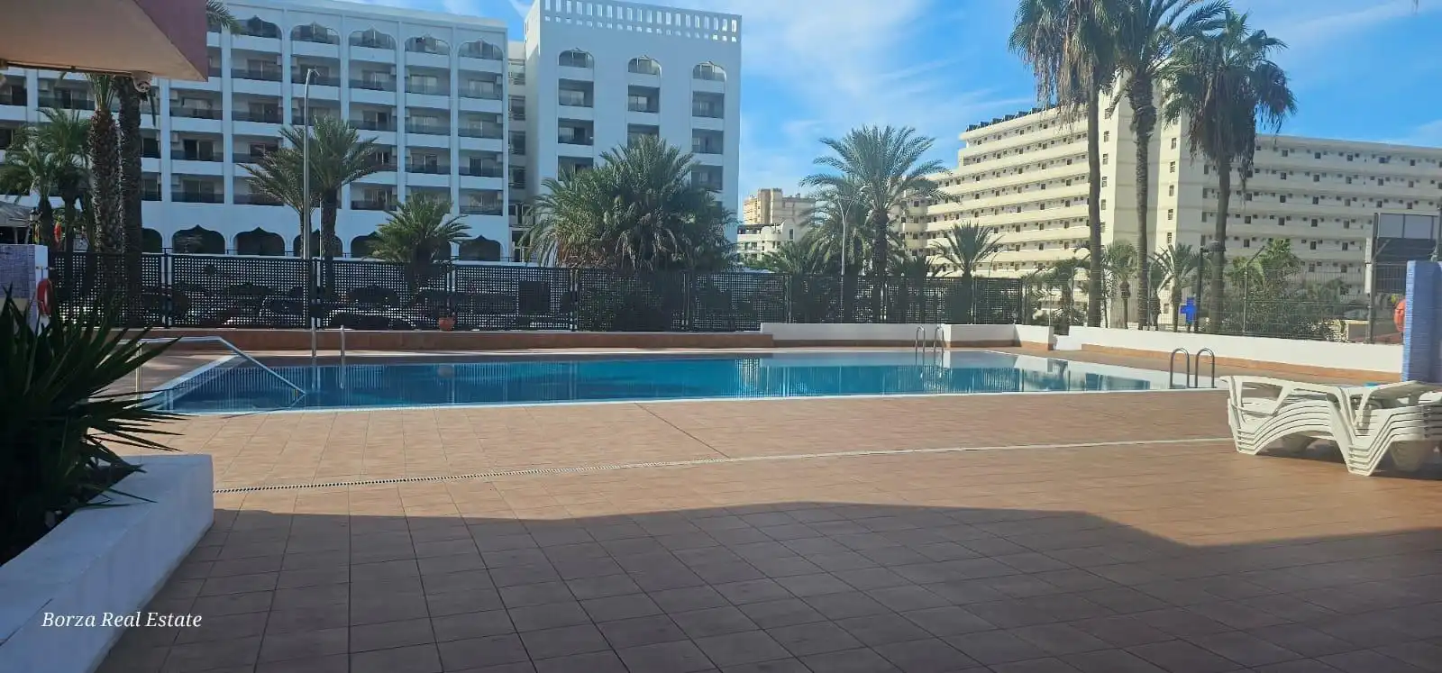 Piscina de Apartamento de alquiler en Arona con Terraza, Amueblado y Piscina comunitaria