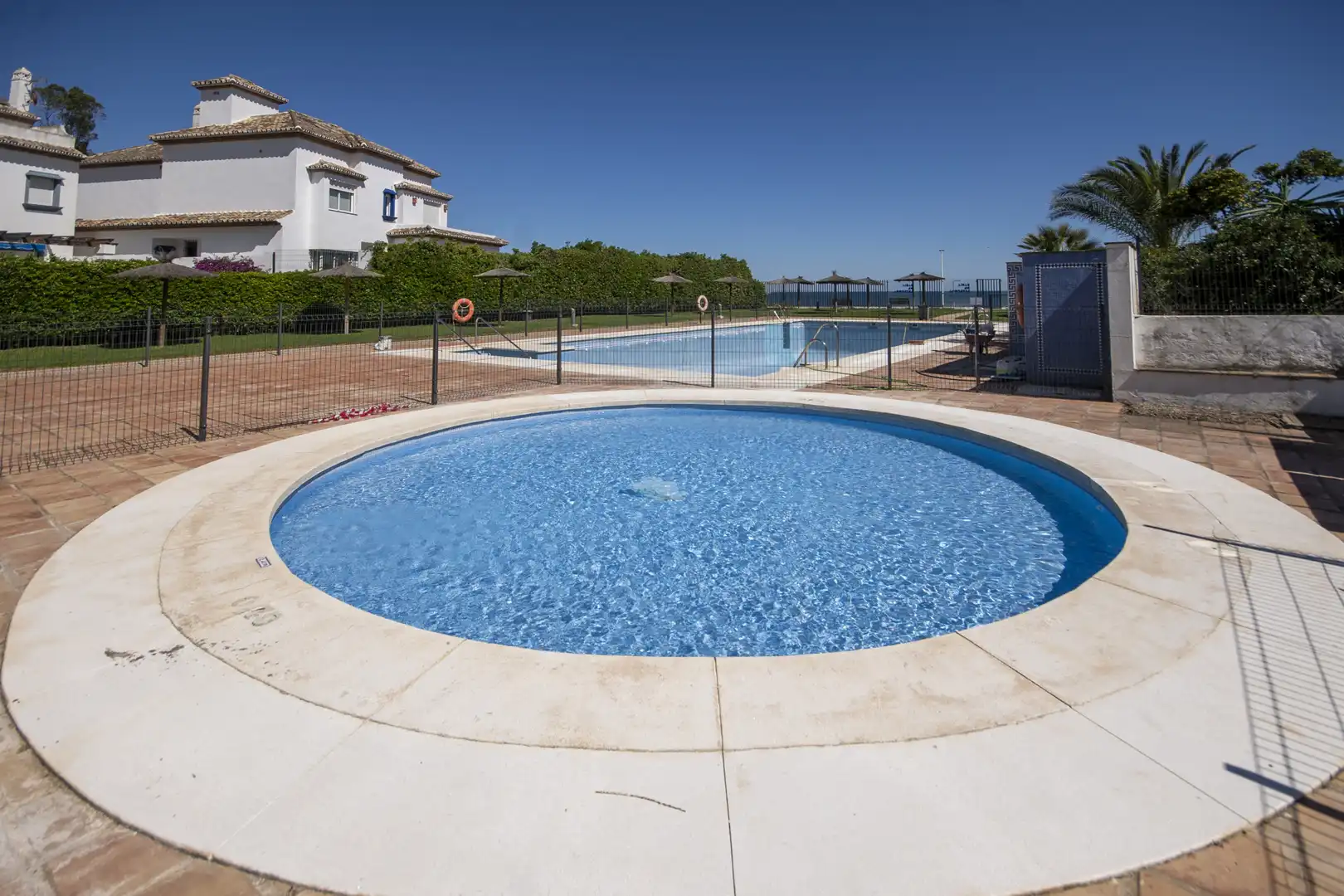 Piscina de Apartament en venda en Estepona amb Terrassa, Piscina i Piscina comunitària