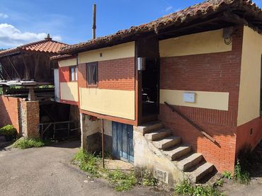 Haus zum Verkauf in Salas
