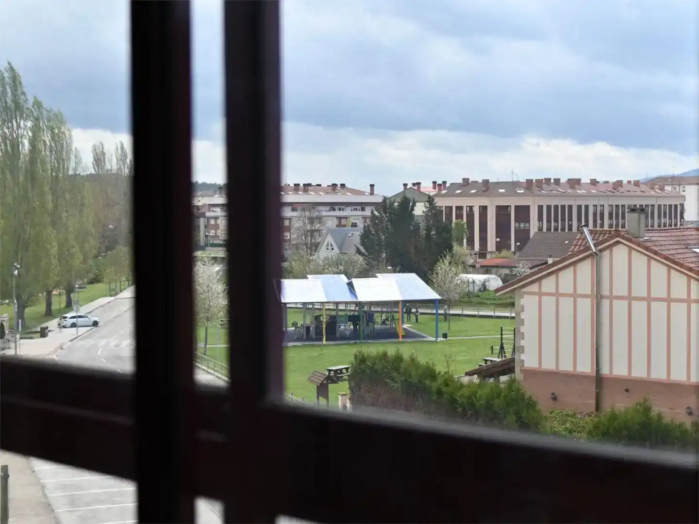 Vista exterior de Piso en venta en Medina de Pomar con Balcón