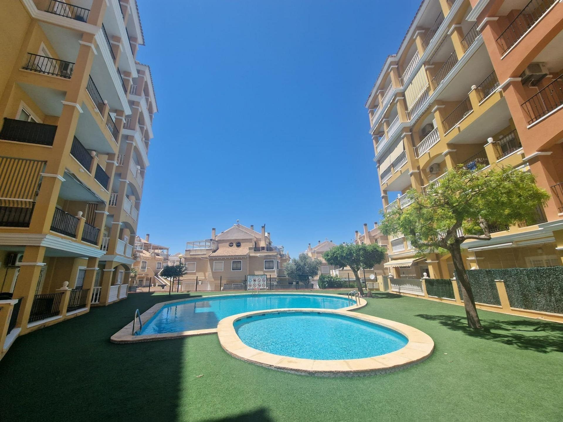 Exterior view of Apartment for sale in Torrevieja  with Air Conditioner, Swimming Pool and Community pool