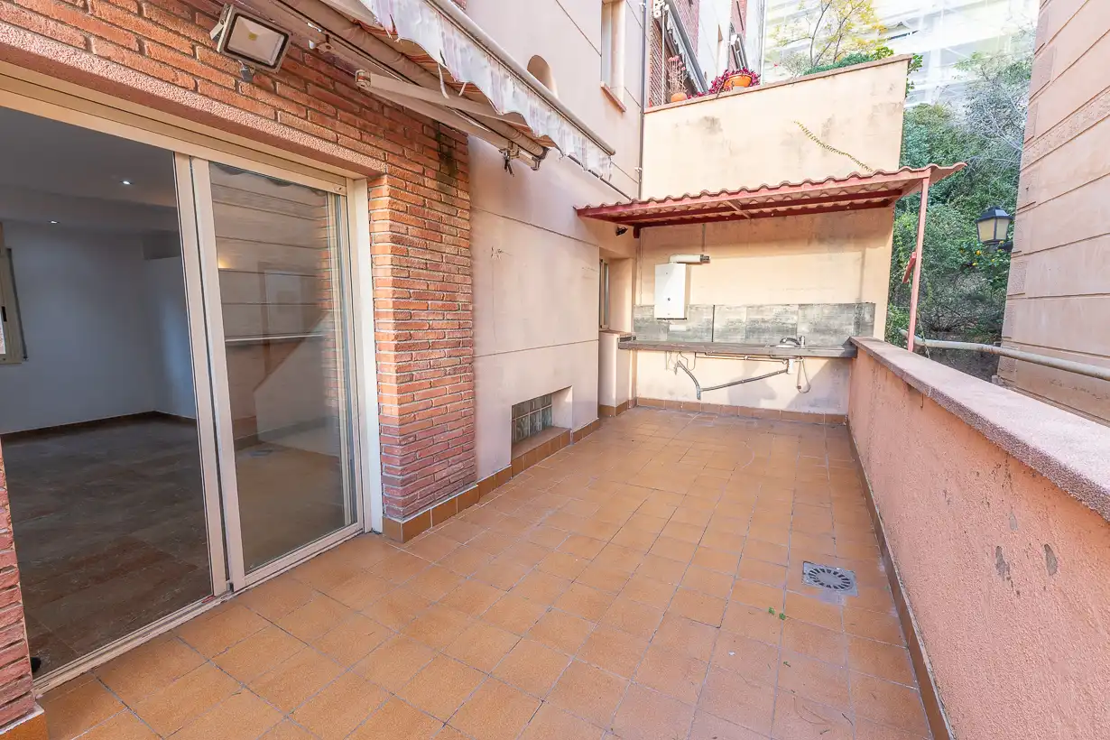Terrassa de Dúplex en venda en Barcelona amb Calefacció, Jardí privat i Terrassa