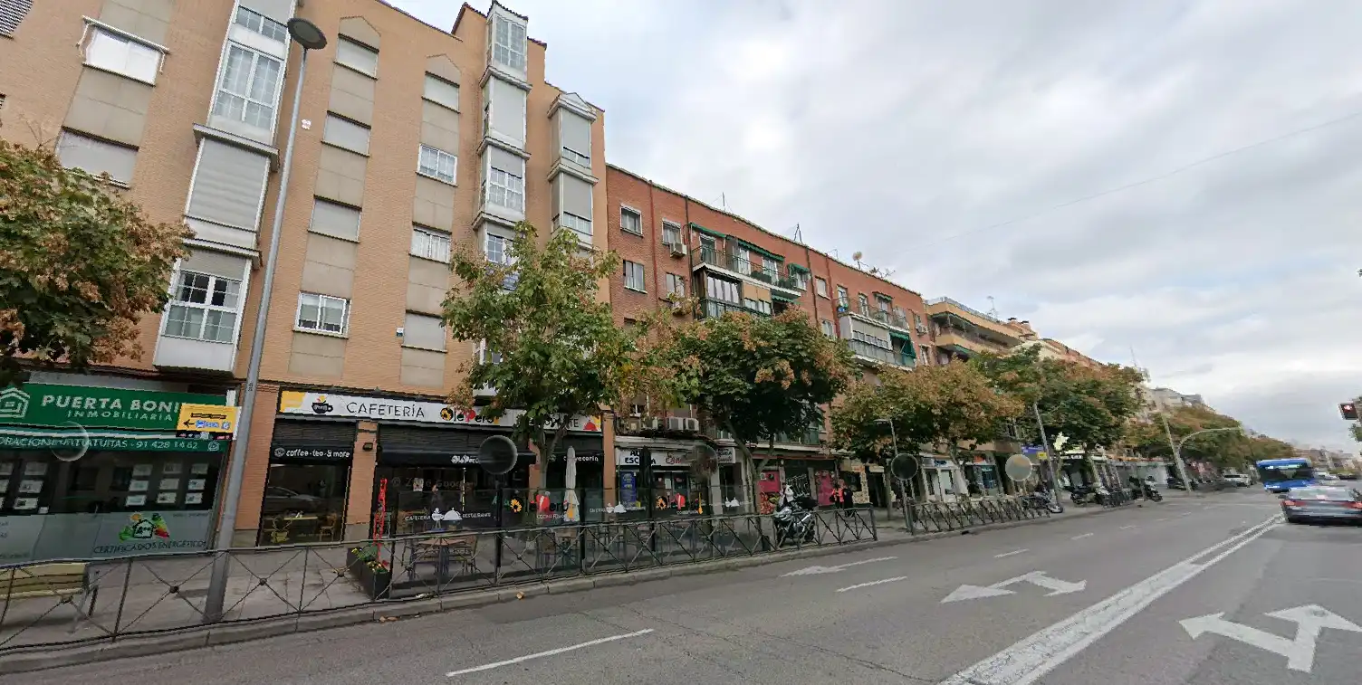 Vista exterior de Casa o chalet en venta en Madrid