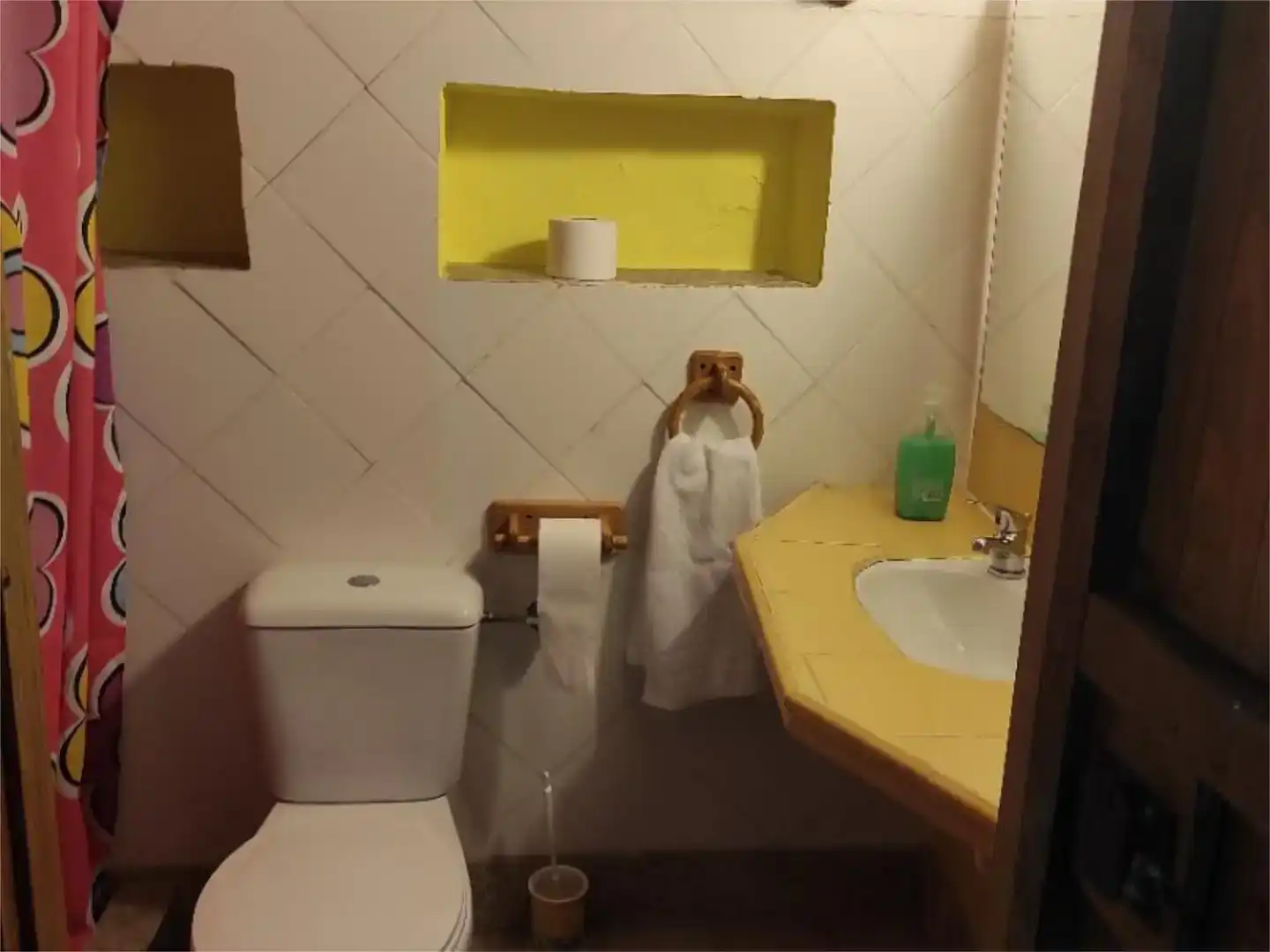 Badezimmer von Maisonette zur Miete in Férez mit Klimaanlage und Balkon