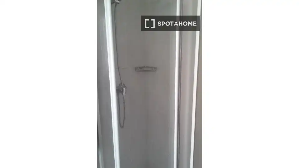 Room in 2º Ensanche