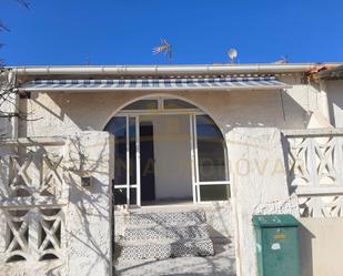 Vista exterior de Casa o xalet en venda en Torrevieja