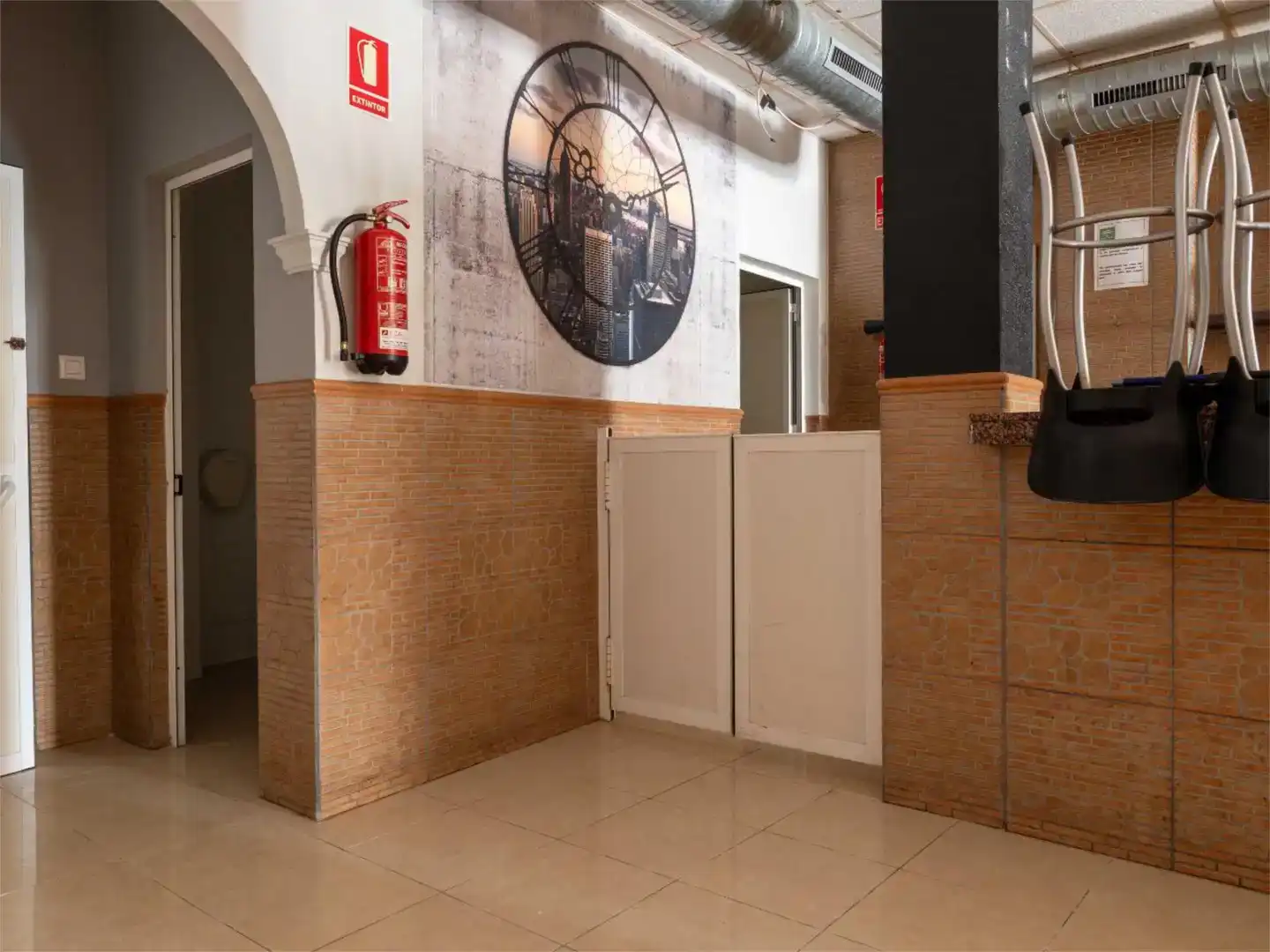 Commercial properties for sale in Rota  with Air Conditioner and Furnished