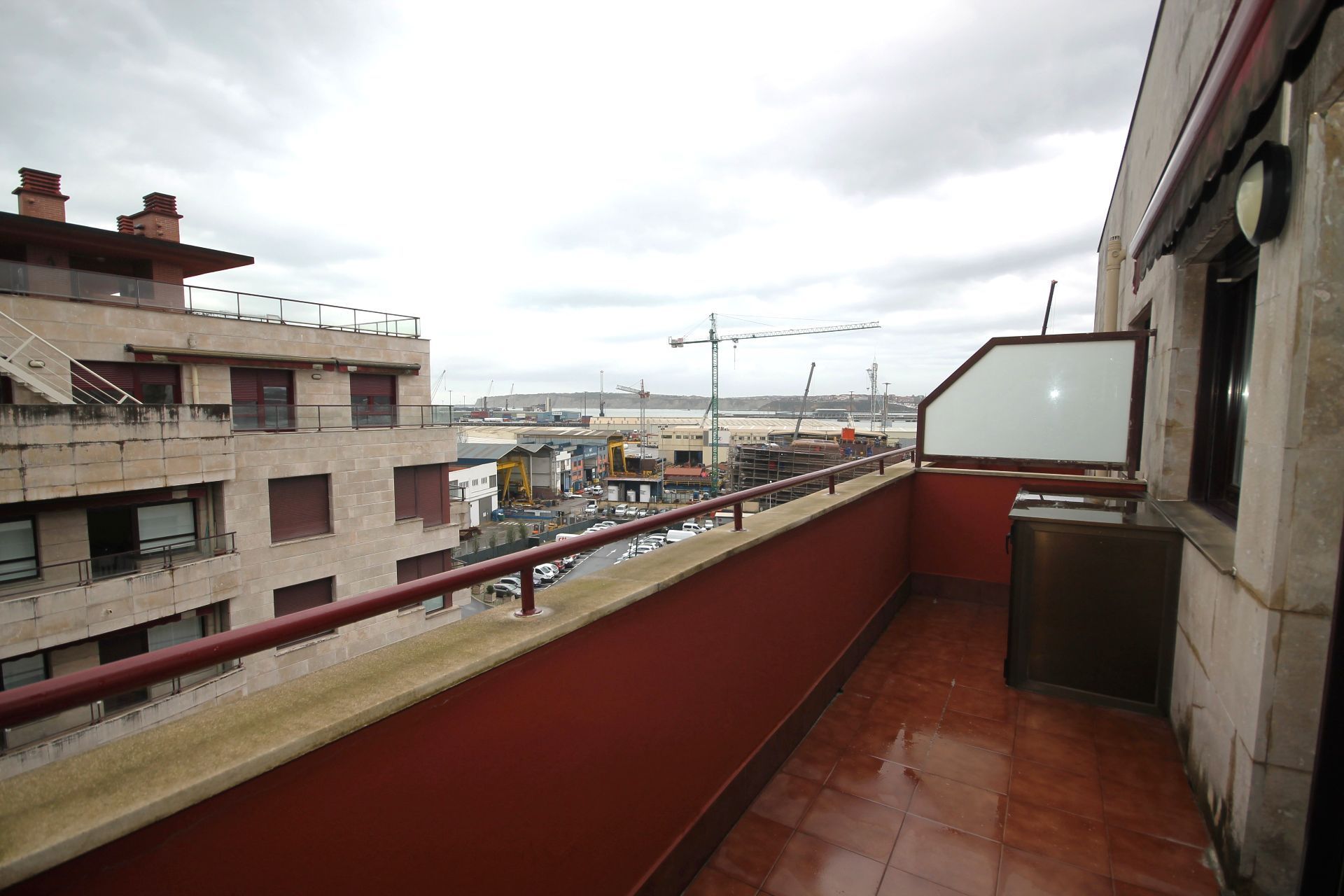 Dormitori de Pis en venda en Santurtzi  amb Calefacció, Terrassa i Moblat