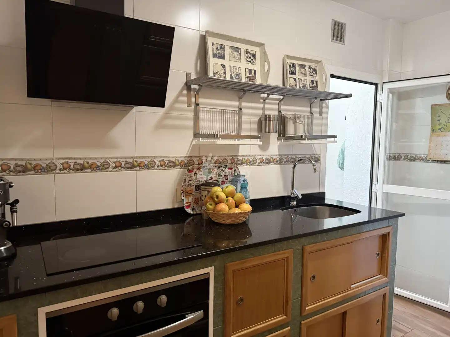 Küche von Wohnung zum Verkauf in Fresnedillas de la Oliva mit Klimaanlage, Heizung und Privatgarten