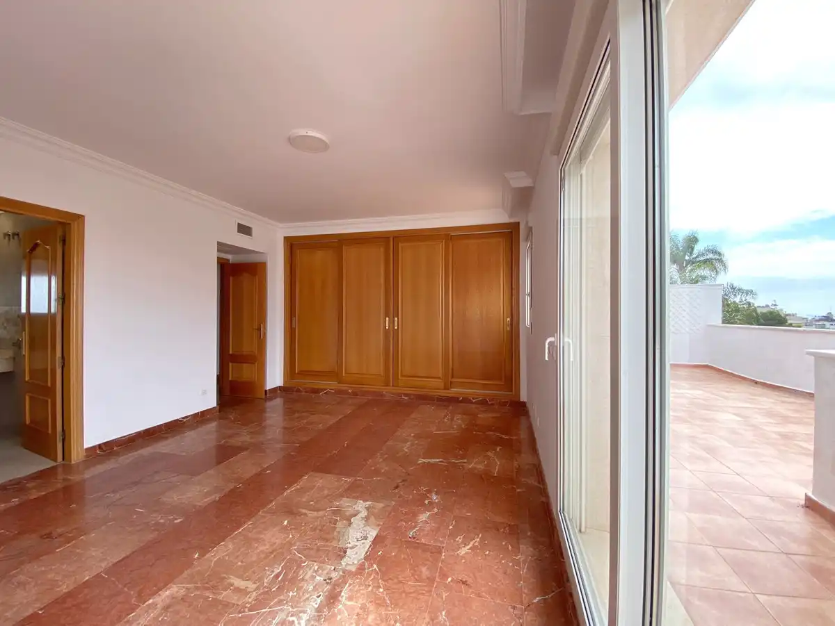 Detached homes for rent in Marbella  with Air Conditioner, Private garden and Terrace