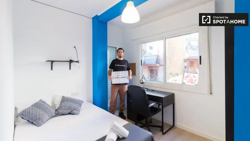 Habitación de Piso de alquiler en Barcelona con Aire acondicionado, Calefacción y Amueblado