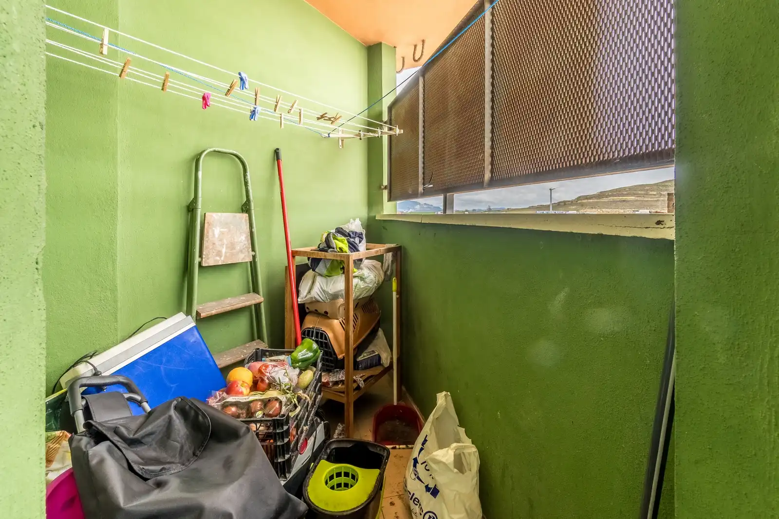 Piso en venta en Calle las Encinas, Matillas - Californias