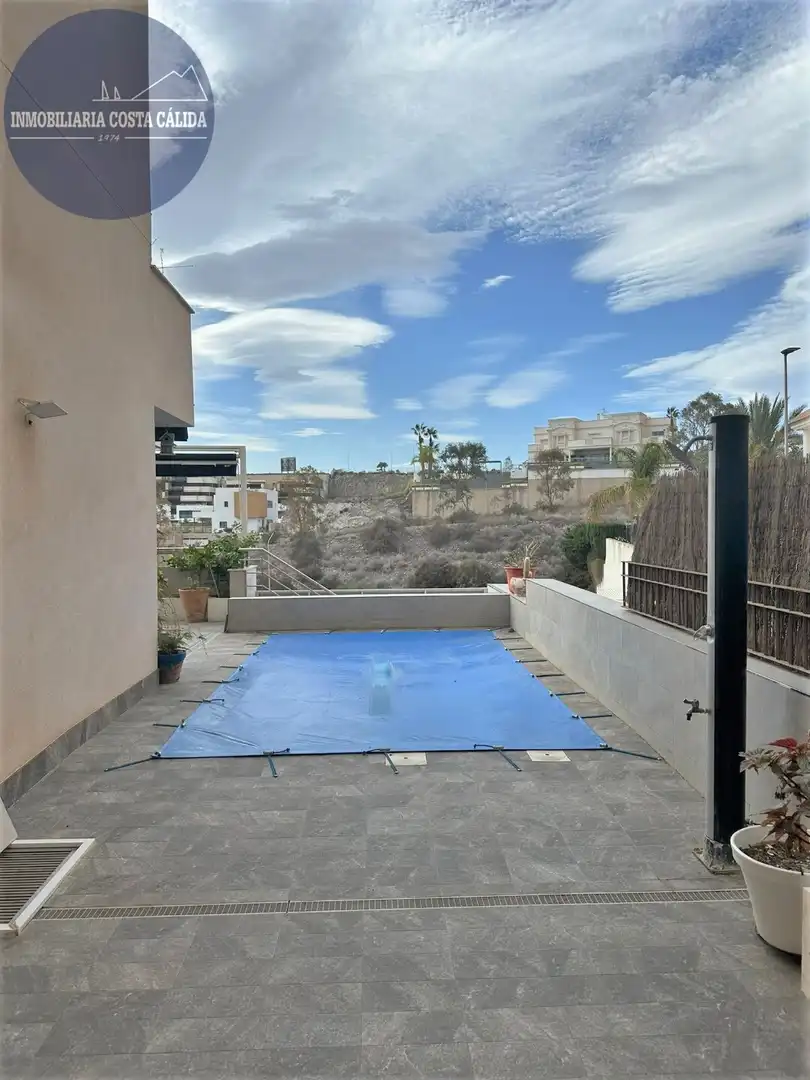 Piscina de Casa adosada en venta en Águilas con Aire acondicionado, Calefacción y Jardín privado