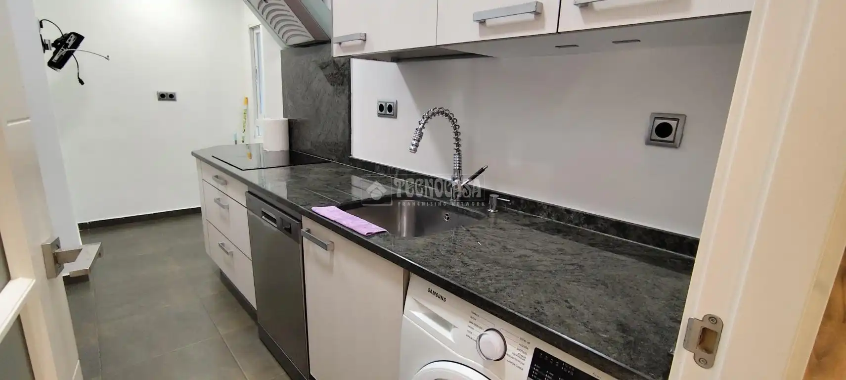 Cocina de Piso en venta en Madrid con Balcón