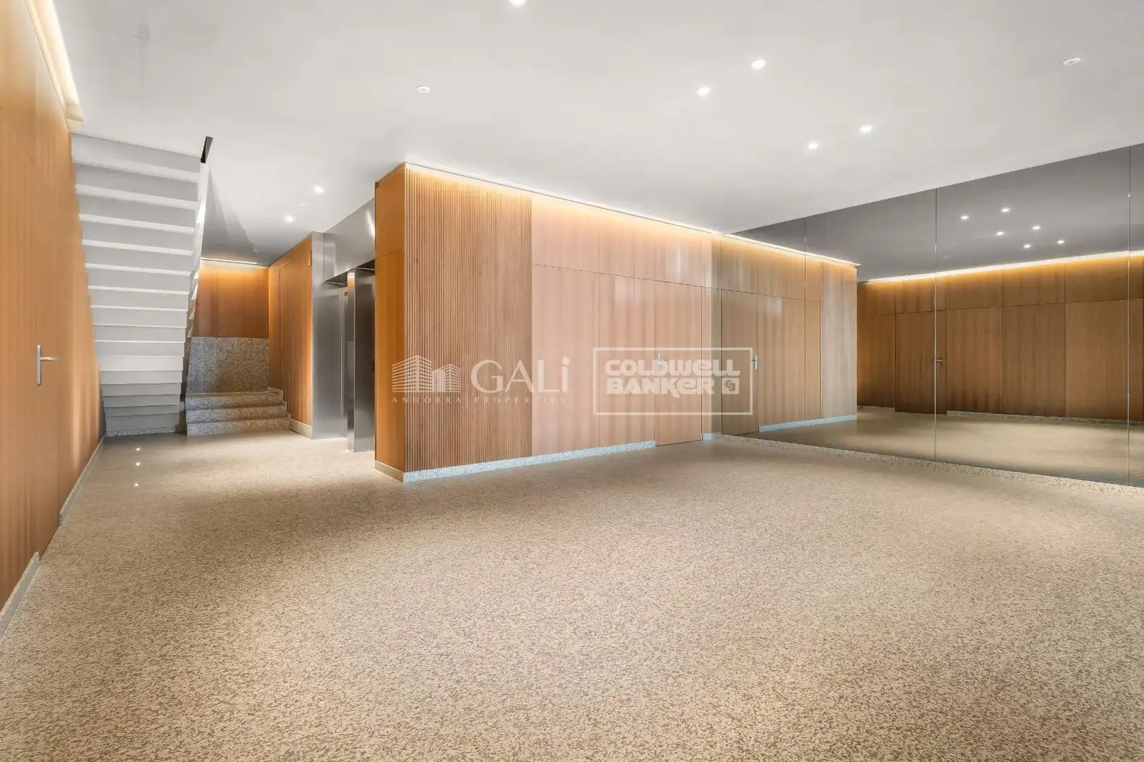 Wohnung zum Verkauf in Andorra la Vella mit Klimaanlage, Heizung und Terrasse