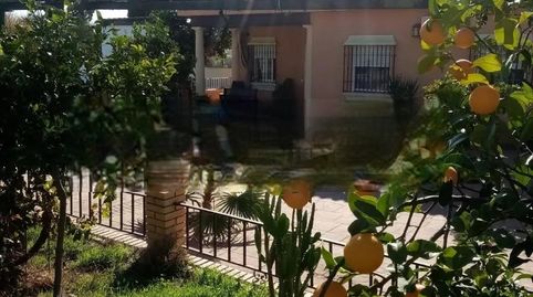 Espléndido Chalet en Córdoba con Piscina y Amplios Espacios