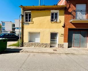 Vista exterior de Casa o xalet en venda en Sardón de Duero