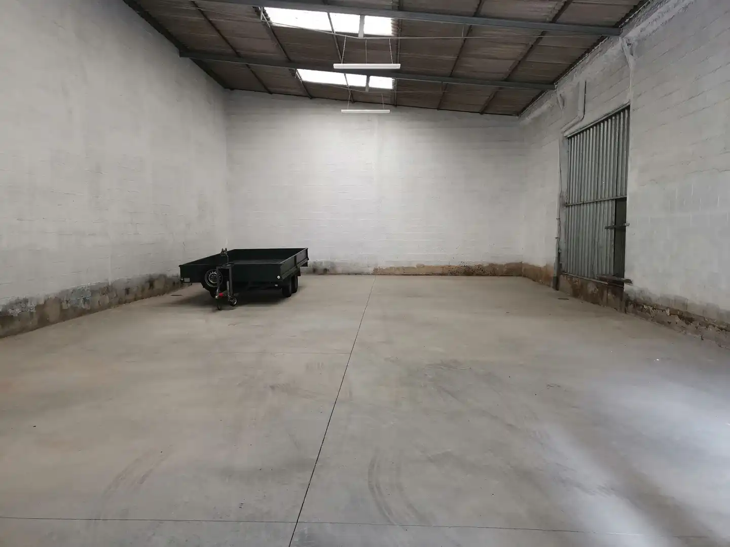 Nave industrial en alquiler en Alcalá del Río, imagen 2