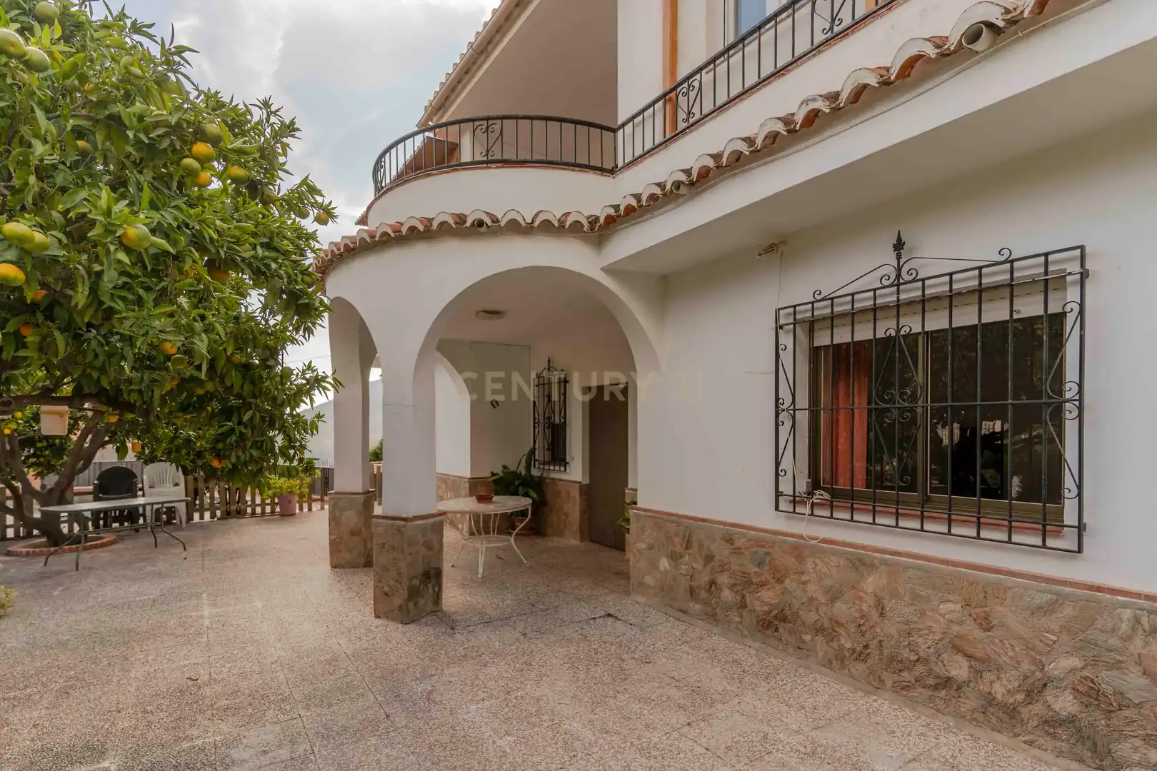 Vista exterior de Casa o xalet en venda en Los Guájares amb Aire condicionat, Jardí privat i Traster