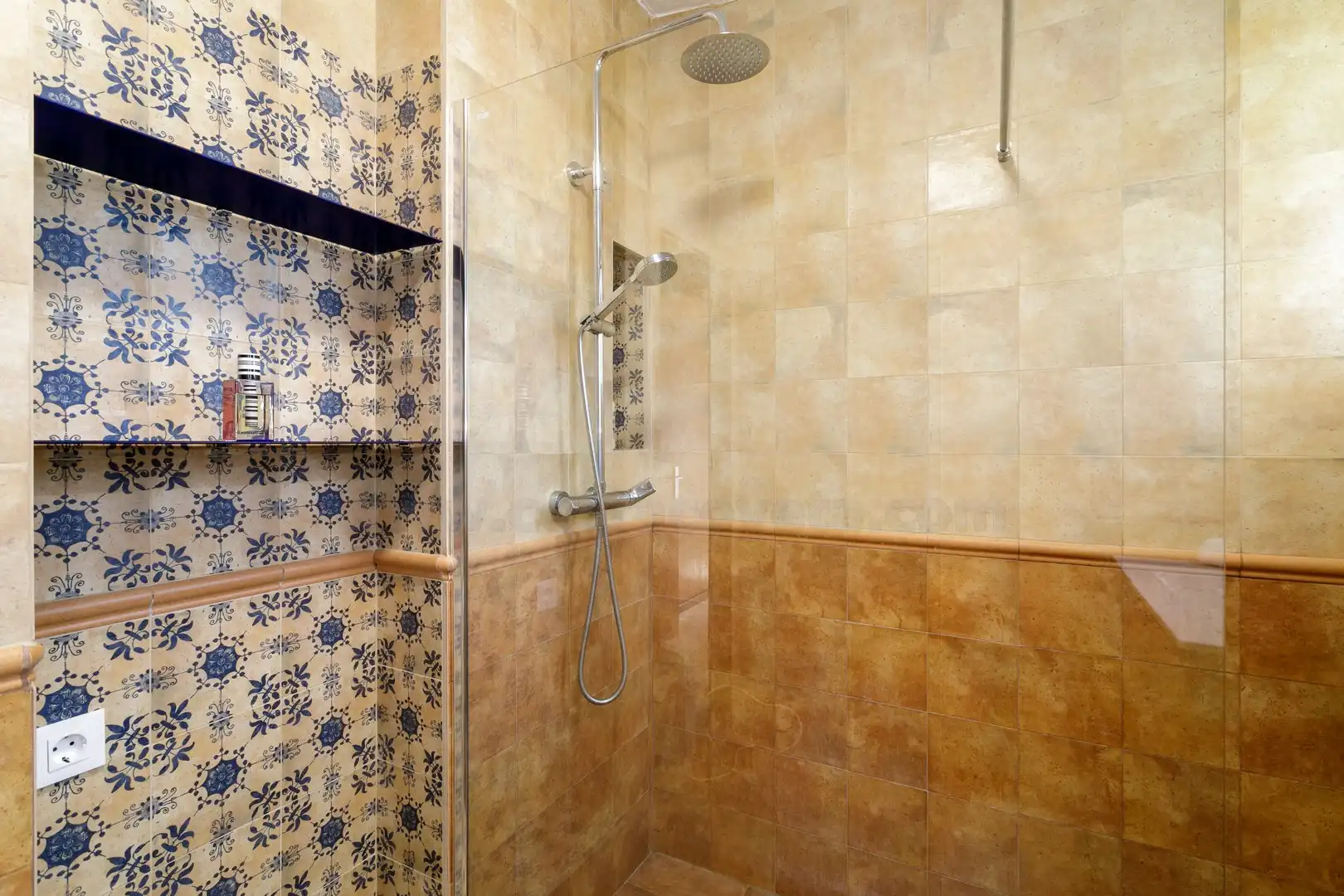 Bathroom of Houses for sale in El Campello  with Air Conditioner, Private garden and Terrace