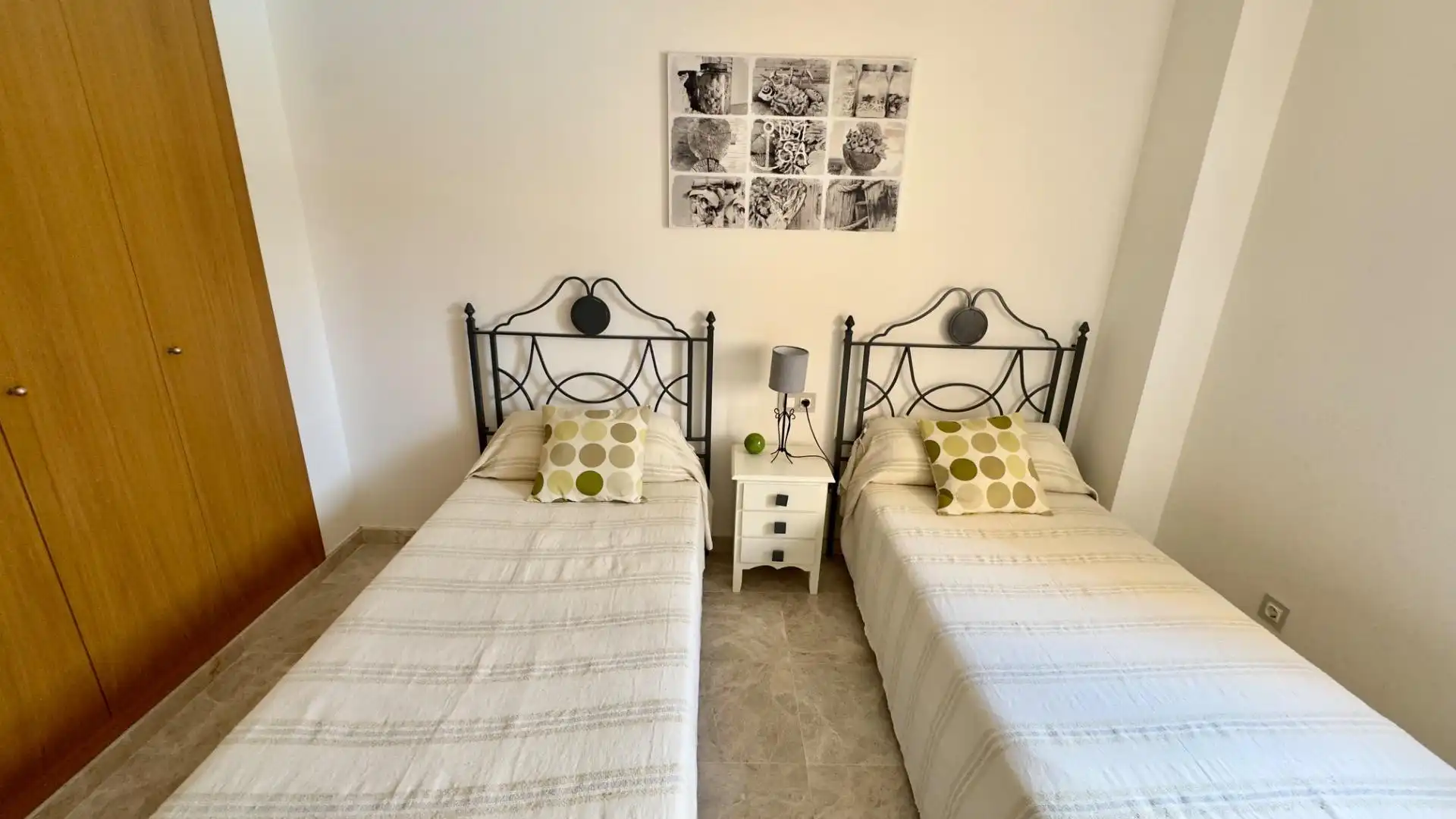 Flat for sale in Plaza Plaza de Europa, Las Tres Piedras - Costa Ballena