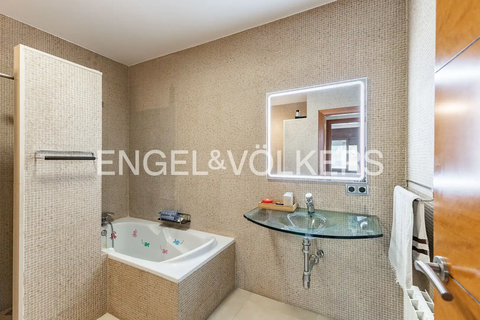 Bathroom of Houses for sale in Dosrius  with Air Conditioner, Heating and Private garden