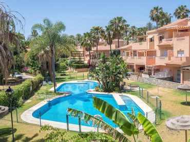 Pis amb piscina en venda a Dunas Beach