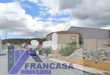 Nau industrial en venda a Macael
