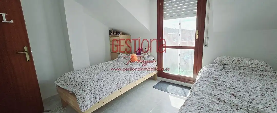 Habitación de Ático en venta en Noja con Terraza, Balcón y Piscina comunitaria