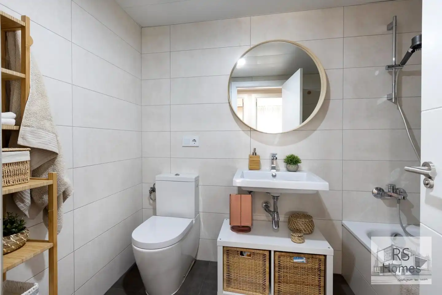 Baño de Piso en venta en Valencia con Aire acondicionado, Calefacción y Trastero