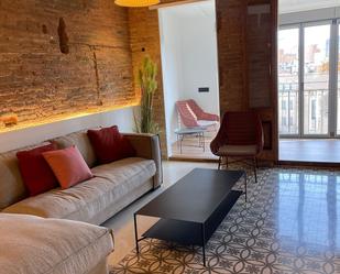 Living room of Flat to rent in Girona Capital  with Air Conditioner, Heating and Terrace