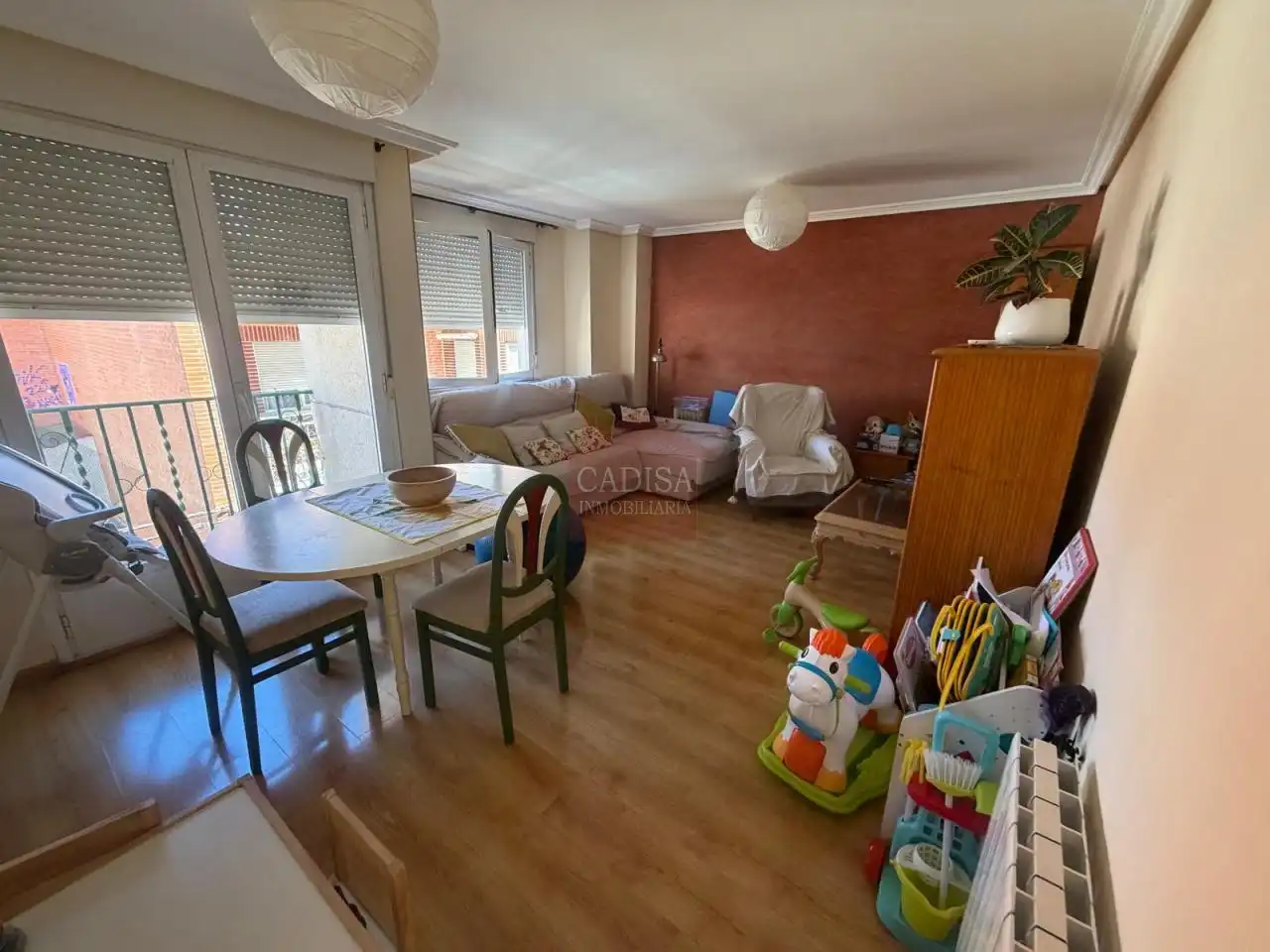 Living room of Flat for rent in Salamanca  with Heating, Terrace and Storage room