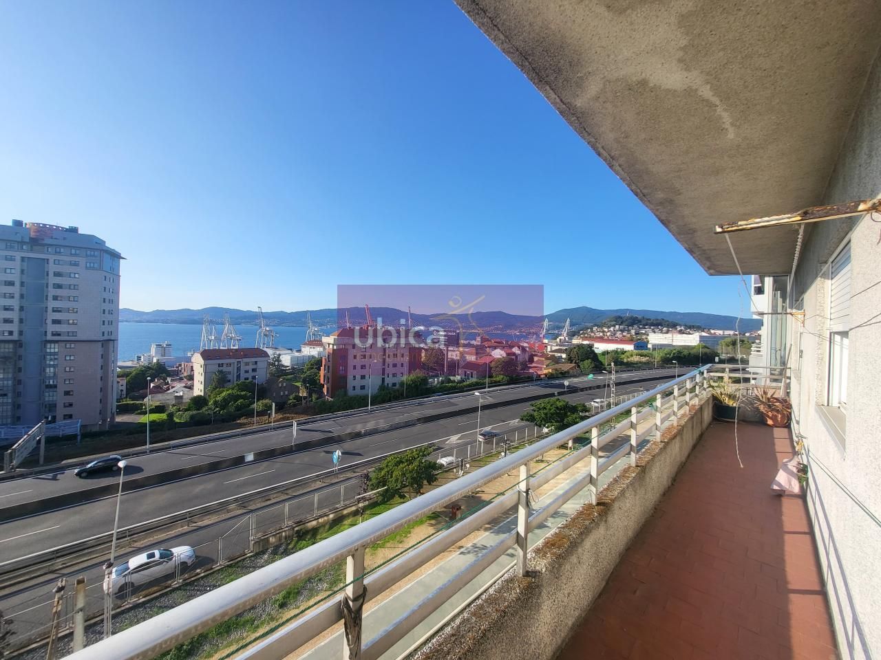 Vista exterior de Pis en venda en Vigo  amb Calefacció, Parquet i Terrassa