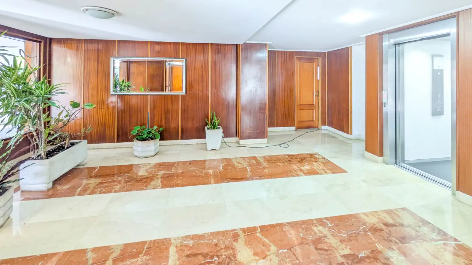Pis amb jardí en venda a Alisal - San Román, imagen 38