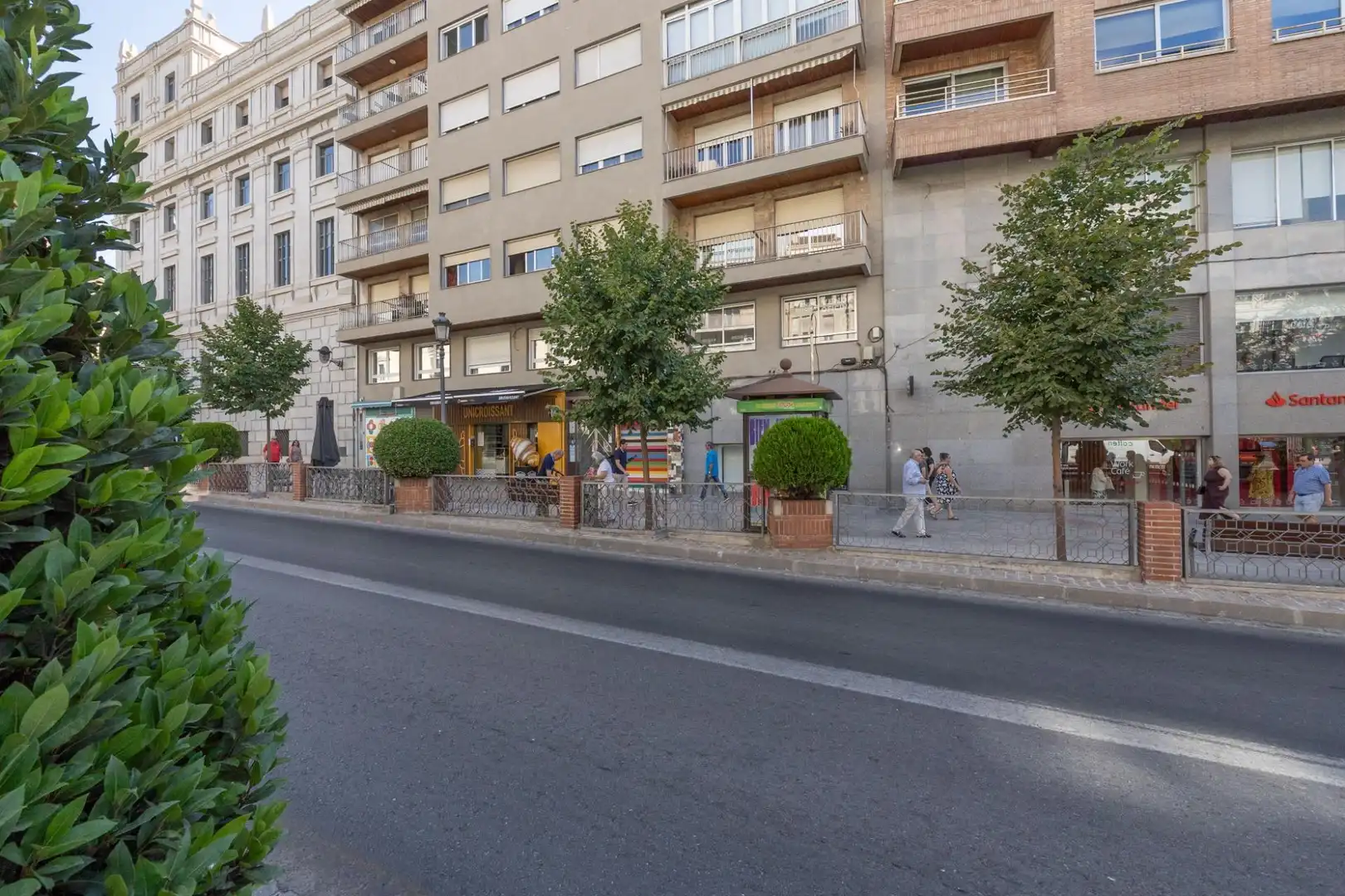 Exterior view of Flat for sale in Granada  with Air Conditioner and Heating