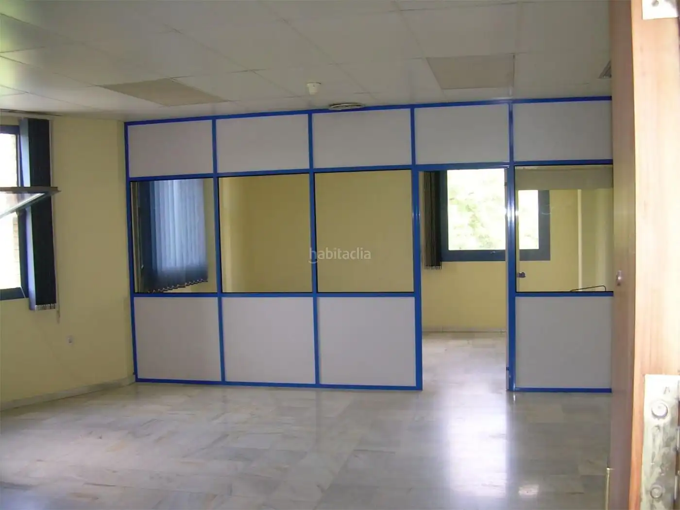 Bureau à louer à Avenida Alcalde Luis Uruñuela 19