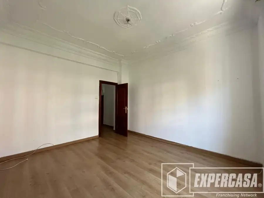 Sala d'estar de Pis en venda en Valencia amb Aire condicionat