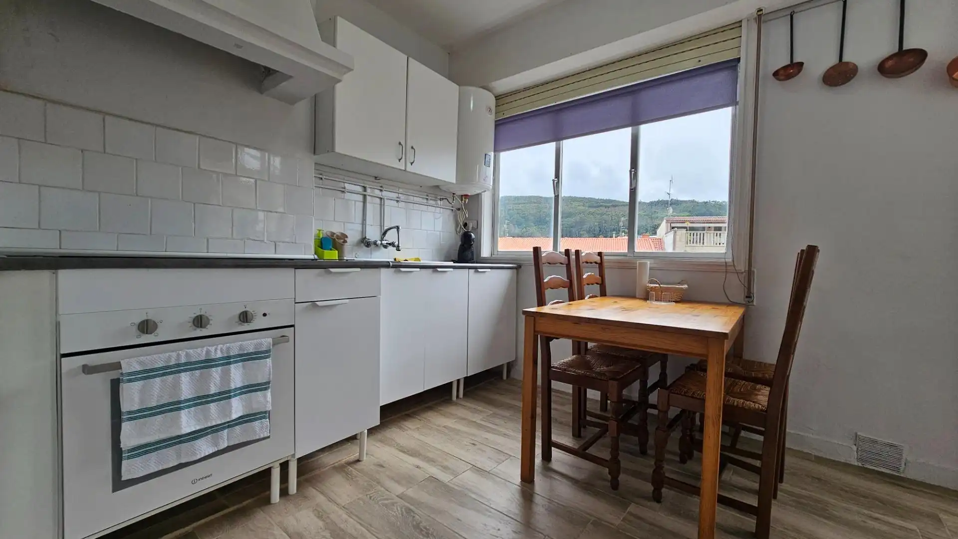 Cocina de Piso en venta en Cee con Amueblado