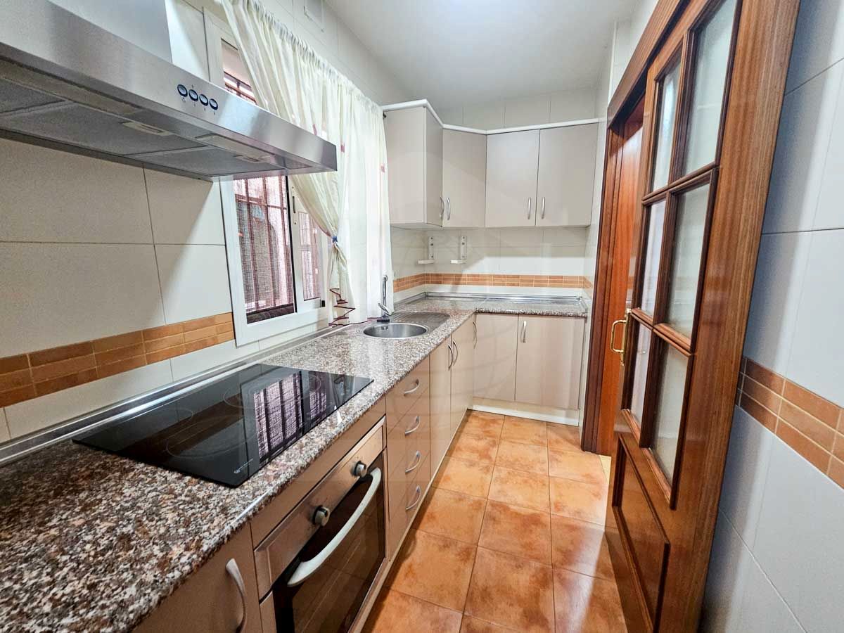 Kitchen of Flat for sale in Cártama  with Balcony