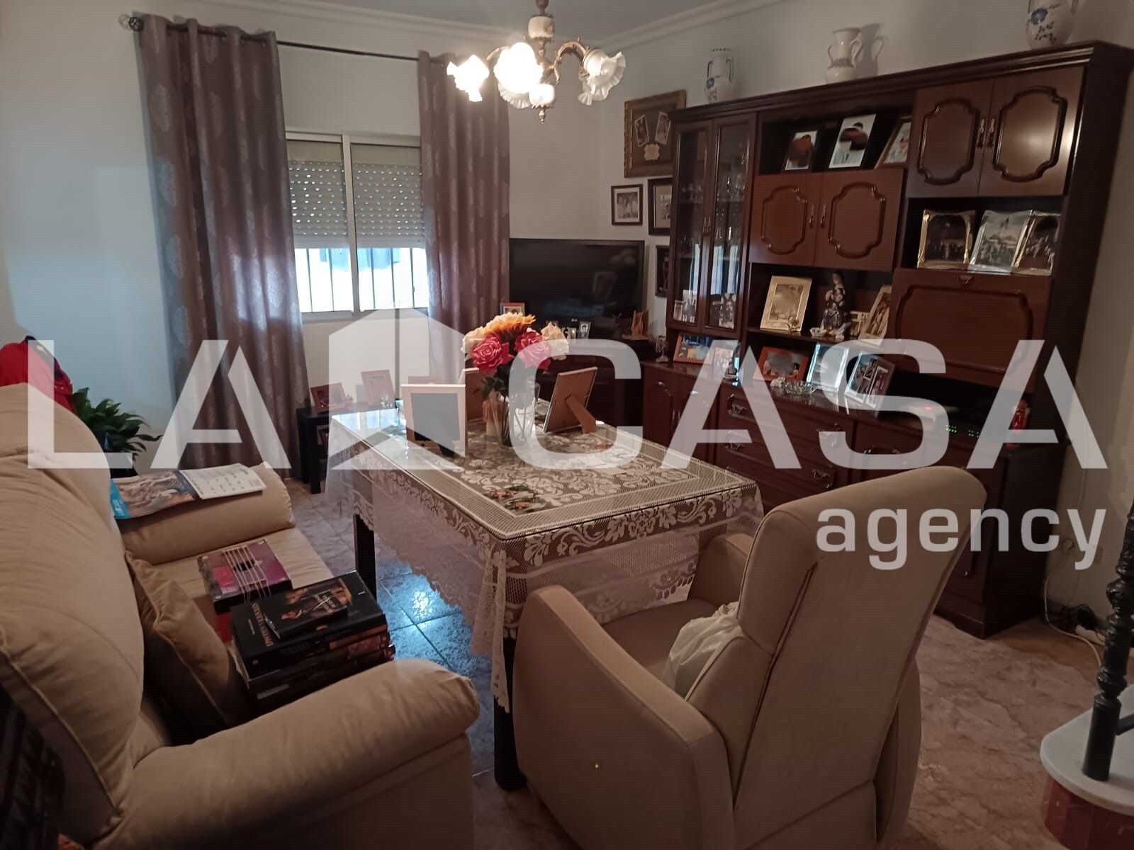 Living room of House or chalet for sale in Dos Hermanas  with Terrace and Storage room