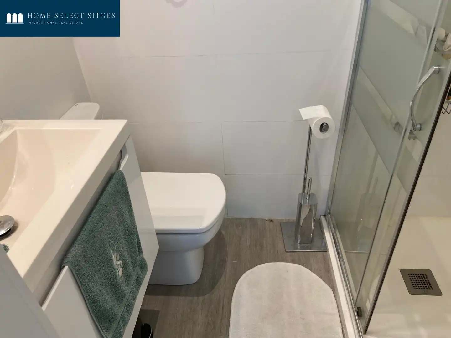 Bathroom of Apartments for rent in Sitges  with Air Conditioner, Heating and Private garden